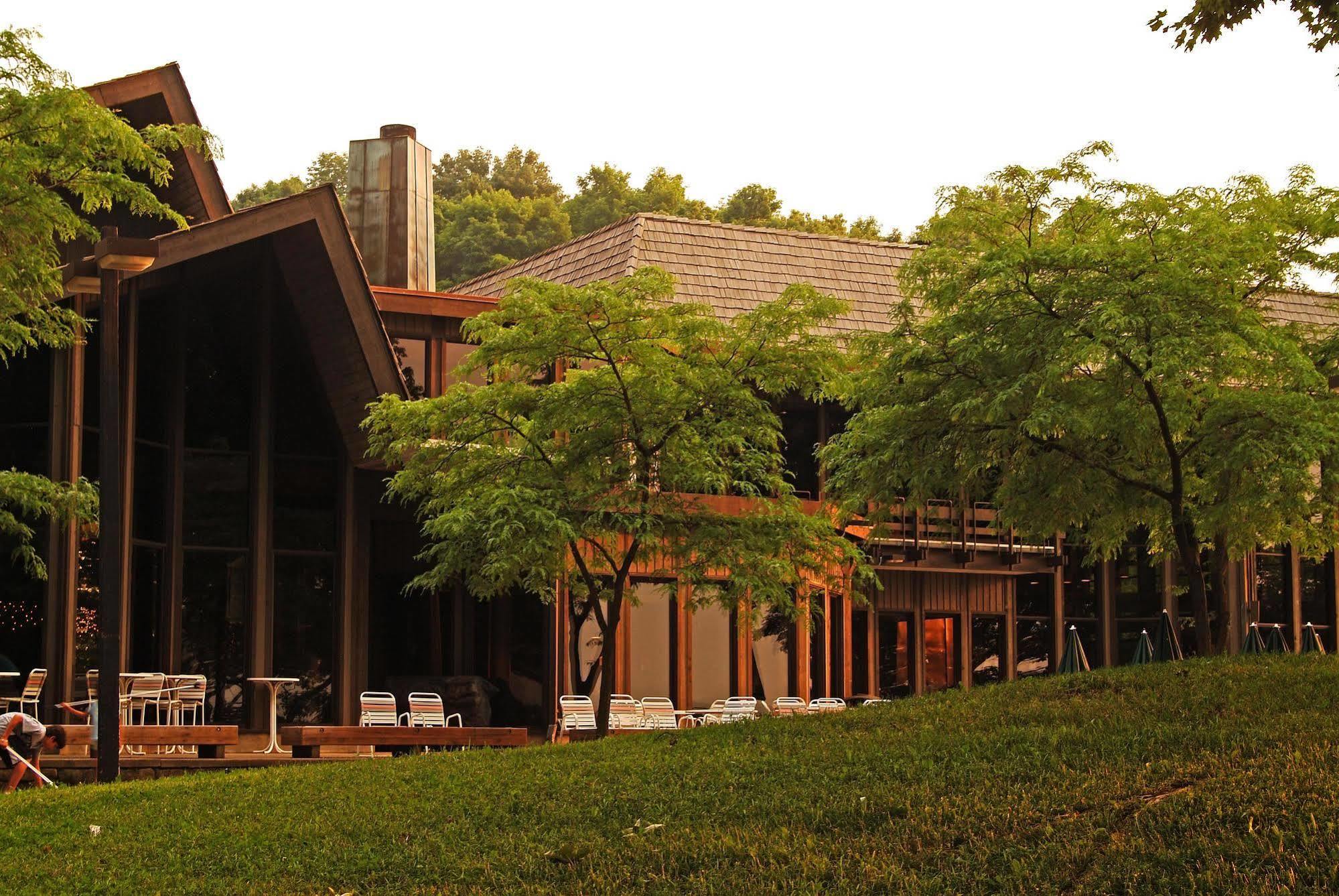 Mohican Lodge And Conference Center Perrysville Zewnętrze zdjęcie