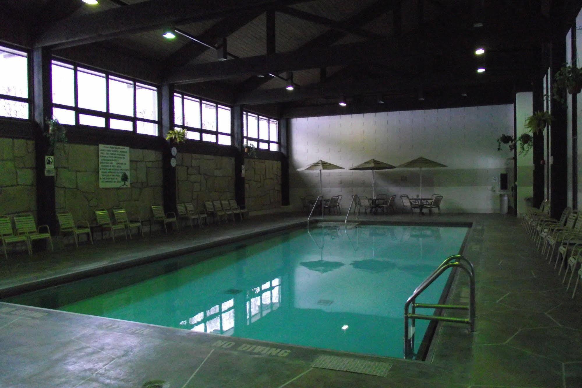 Mohican Lodge And Conference Center Perrysville Zewnętrze zdjęcie